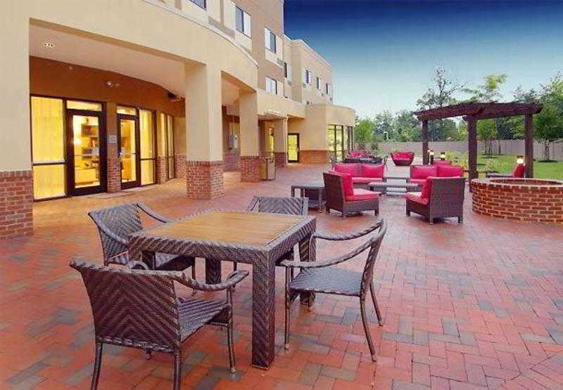 Courtyard By Marriott Waldorf Hotel Exterior foto