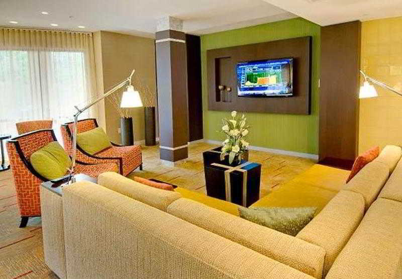 Courtyard By Marriott Waldorf Hotel Exterior foto