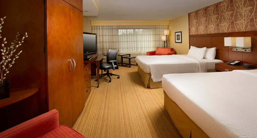 Courtyard By Marriott Waldorf Hotel Exterior foto